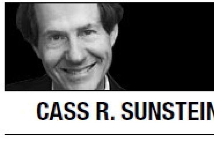 [Cass R. Sunstein] Extremism loves company