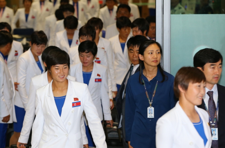 First batch of N. Korean Asiad delegation arrives in S. Korea
