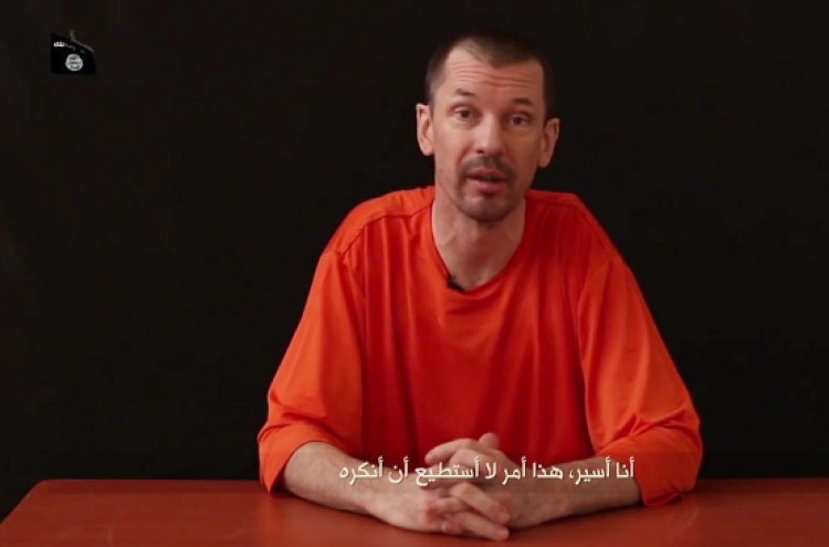 British hostage appears in new IS militant video