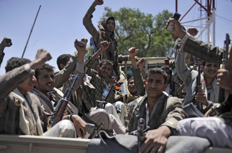 Yemeni rebels kill 340 in capital