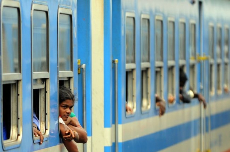 Sri Lanka restores railway to Tamil heartland
