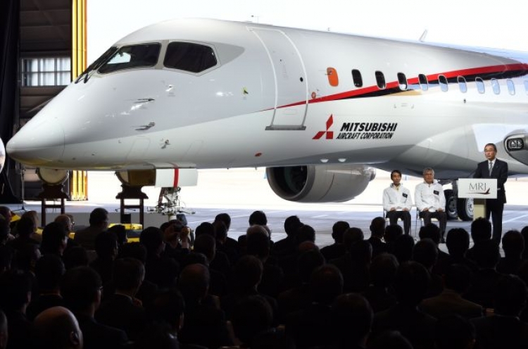 Japan unveils first jet in four decades