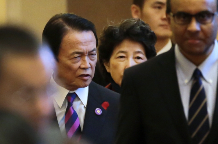 APEC chiefs meet amid global worries