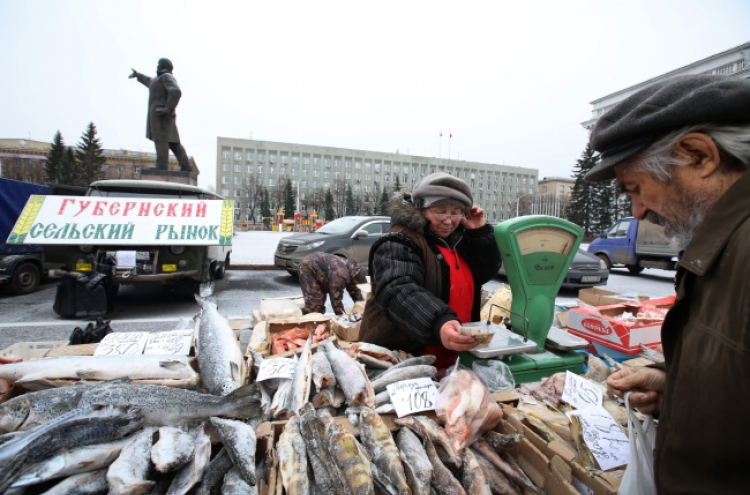 Russian economy slows as Ukraine crisis bites