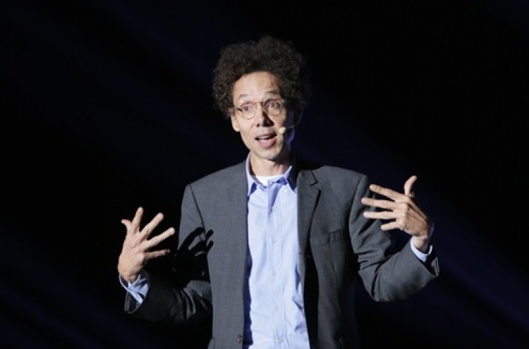 Gladwell: Key to success lies in ‘character traits’