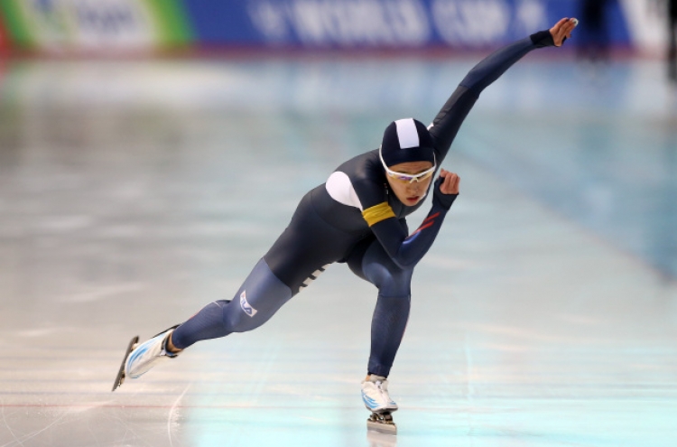 Lee Sang-hwa finishes second on home ice