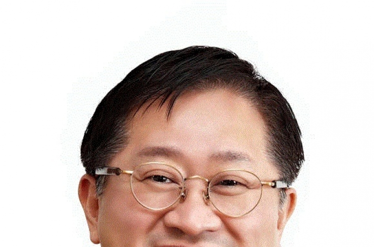 AmorePacific chairman named Seoul chamber vice chairman