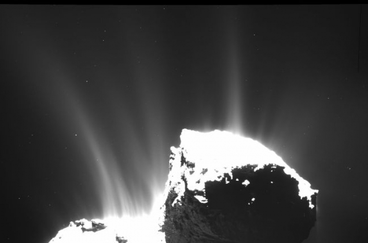 Rosetta space probe hints at ‘key to life’ in comet’s core