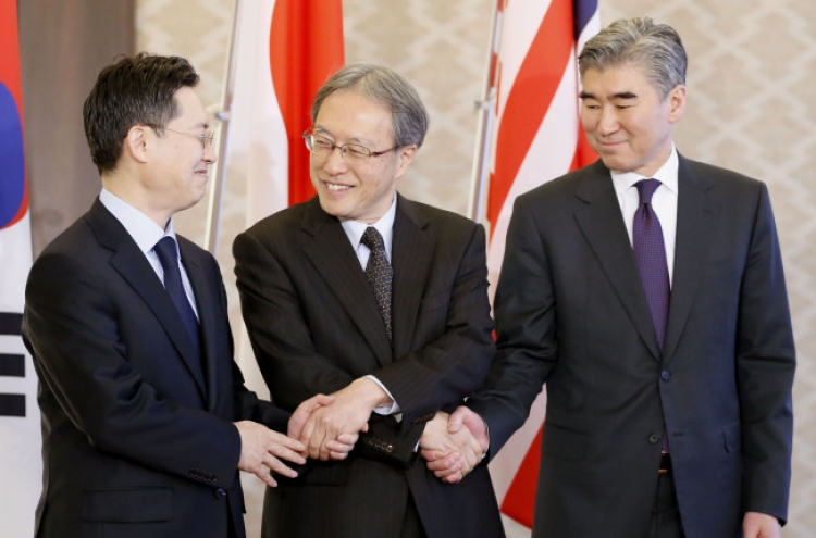 U.S., Japan back inter-Korean talks