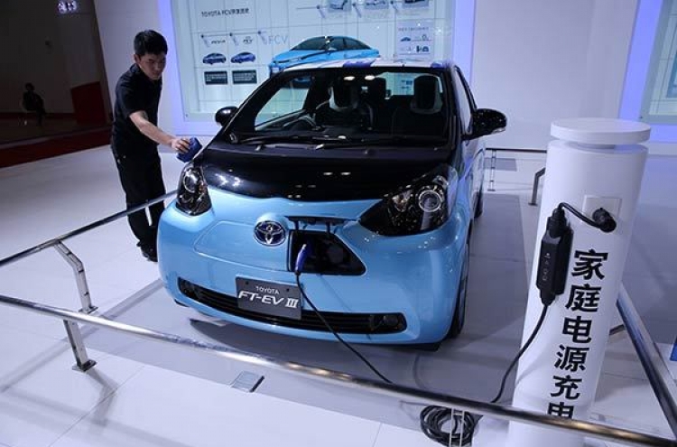 Poor facilities in China pull plug on electric cars