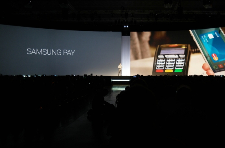 Samsung debuts own version of Apple Pay