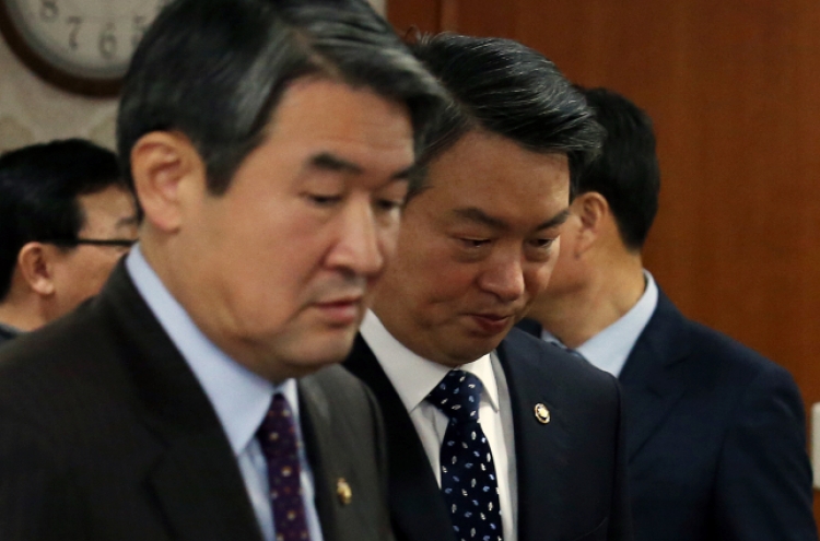 Korea, U.S. strive to contain fallout of attack on Lippert