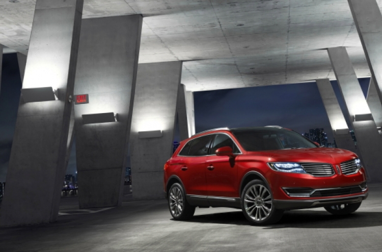 Lincoln’s luxury crossover to lure younger buyers