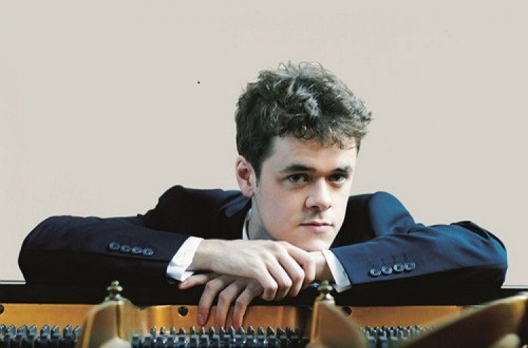 [Herald Interview] U.K. piano prodigy Grosvenor to hold first concert in Korea