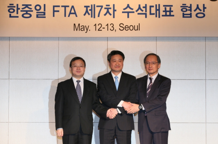 Korea, China and Japan resume trilateral FTA talks