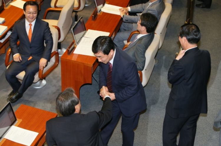 Ruling party chief apologizes as Assembly bill scrapped