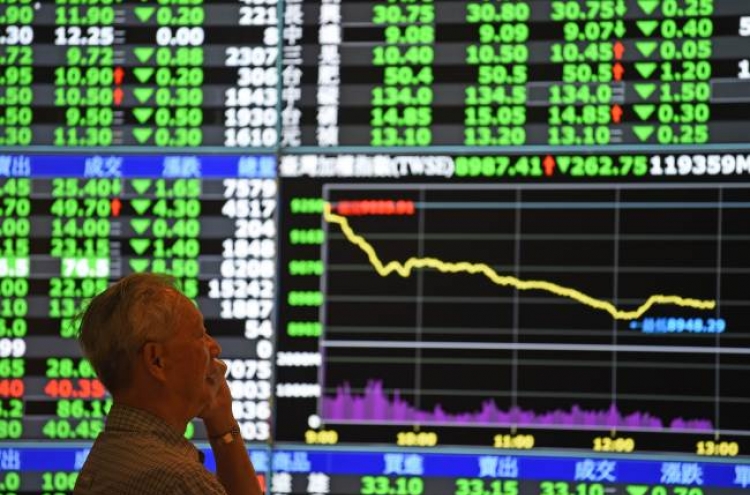 Asian stocks sink on China sell-off