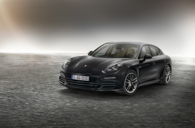 [Photo News] Porsche's variants to luxury sedan