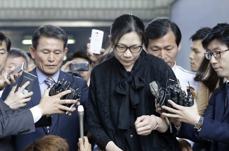 Ex-Korean Air VP asks U.S. court to dismiss 'nut rage' case-related lawsuit