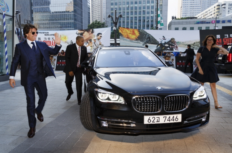[Photo News] BMW offers ride support to visiting Tom Cruise