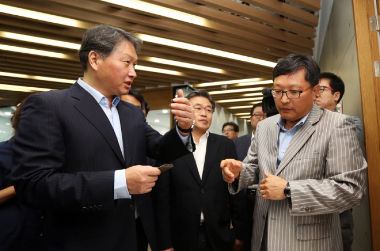 [Newsmaker] SK chairman catches up on creative economy boost