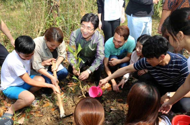 ASEAN, Korean students plant seeds of sustainable forestry