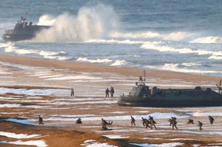 N. Korea forward deploys amphibious landing crafts carrying special forces