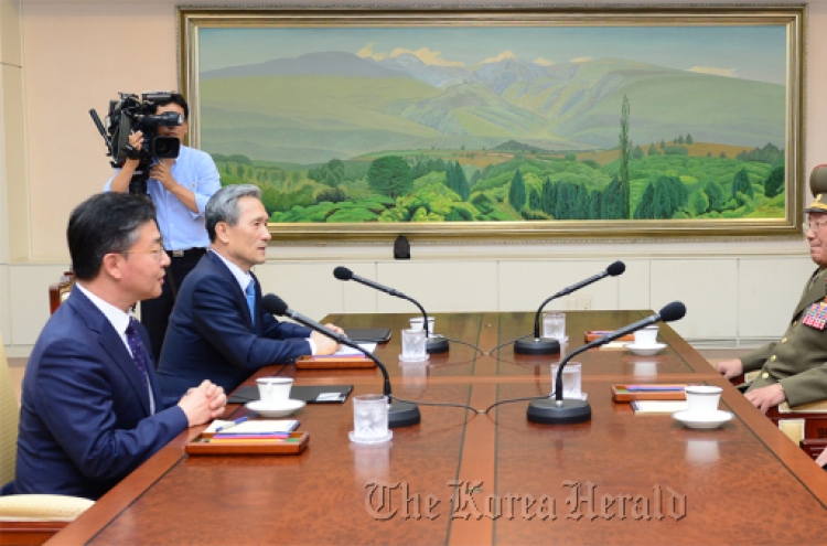 [Newsmaker] Hawk-dove duos at inter-Korean dialogue
