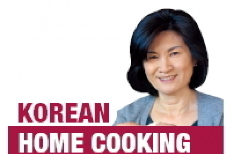 Home Cooking: Ueong (burdock root) jorim
