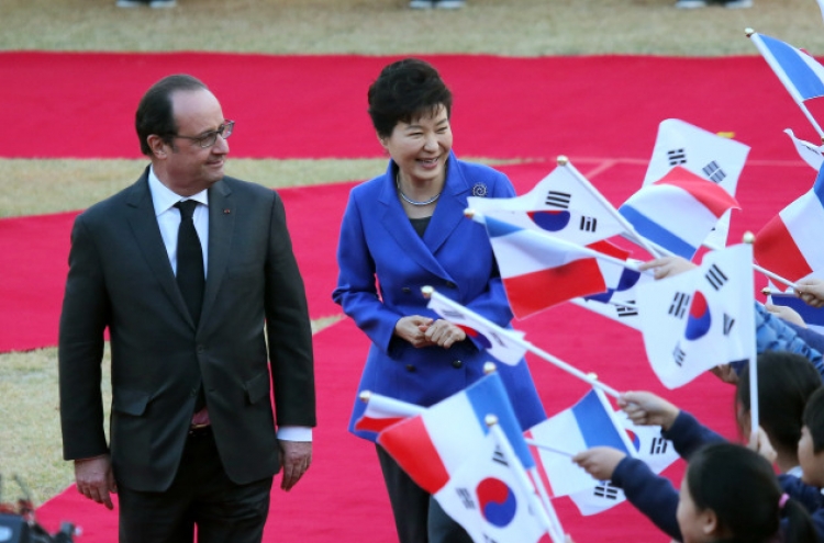 Korea, France agree to upgrade ties on economy, culture
