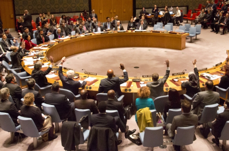 U.N. unanimously approves 'all necessary measures' to fight IS