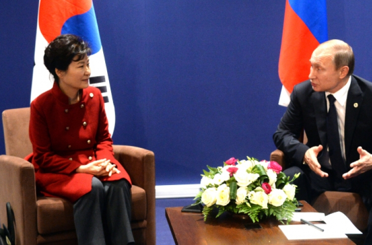 Park urges Russia to support 6-party talks