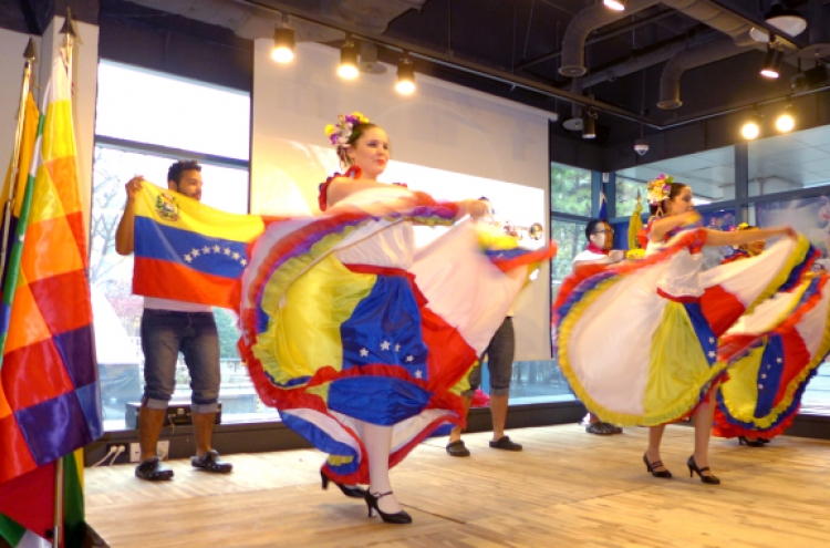 Latin America marks anniversary of regional body
