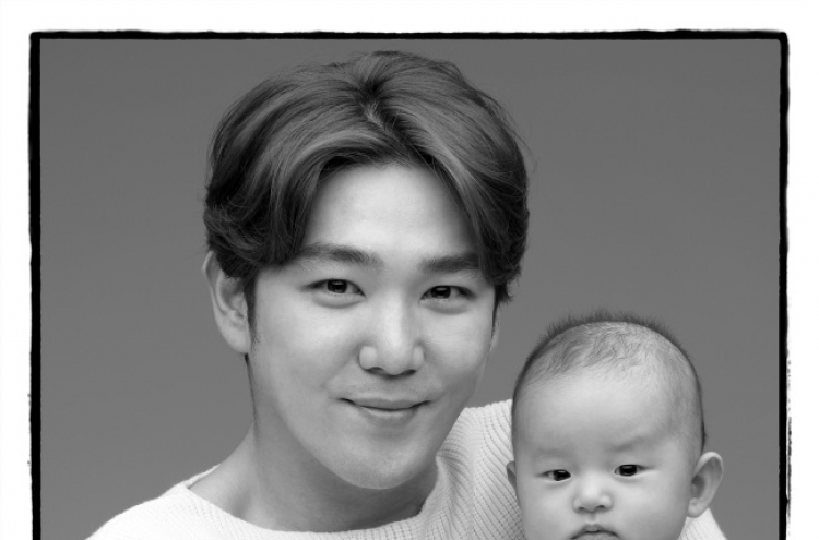 Korean celebrities pose with babies to raise adoption awareness