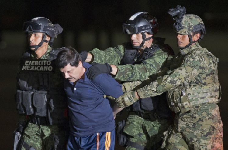 [Newsmaker]Mexico drug lord Guzman faces U.S. extradition battle