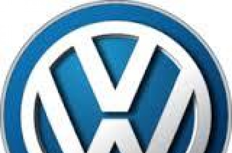 Volkswagen faces new lawsuit over faked emissions