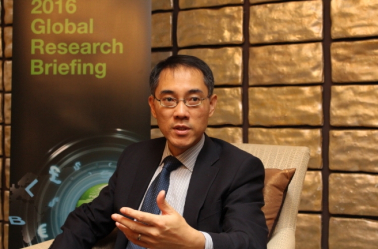 [Herald Interview] Hard landing unlikely for China: SC Bank economist