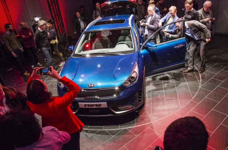 Kia set to debut hybrid SUV Niro in Europe