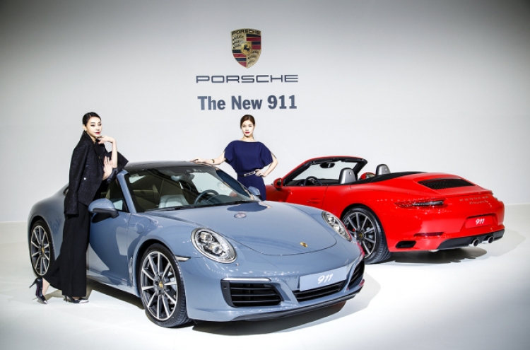 Porsche unveils new 911 Carrera in Korea