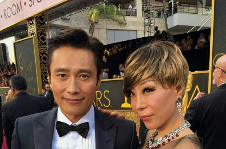 Lee Byung-hun, Sumi Jo attend Academy Awards