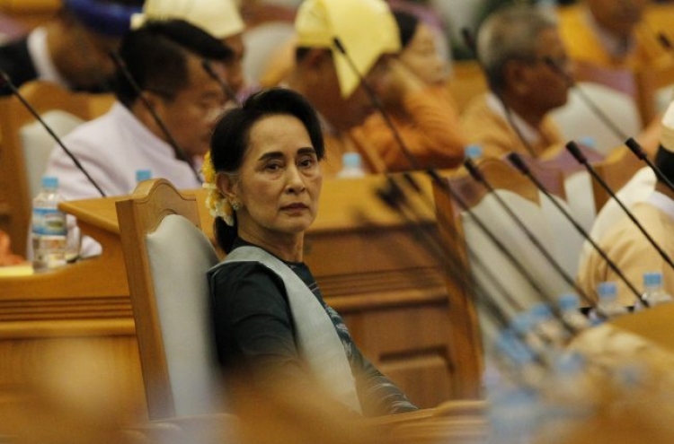 Historic vote gives Myanmar first civilian president in decades