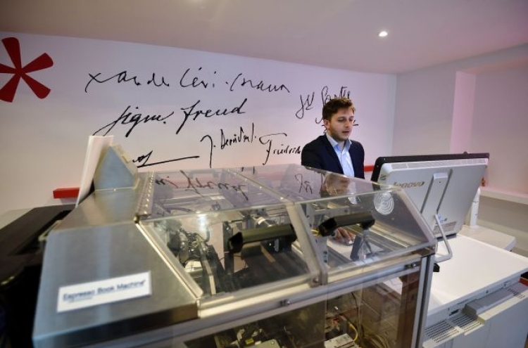 Famed publisher opens Paris’ first on-demand only bookshop
