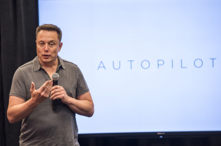 [Newsmaker] Musk's strategy: Win big by falling short