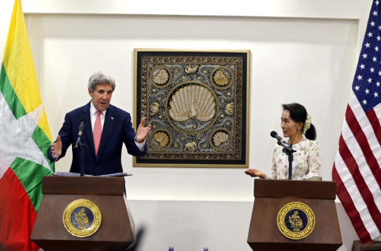 US Secretary of State Kerry urges further reforms in Myanmar