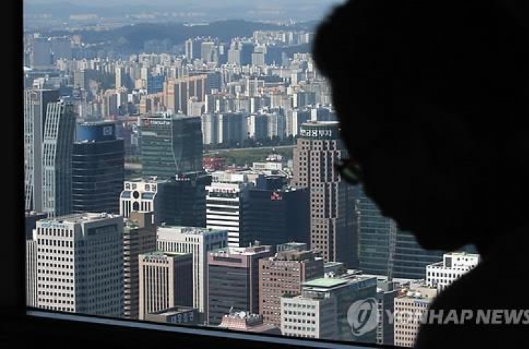 Korea’s 30 largest conglomerates slash 500 executives