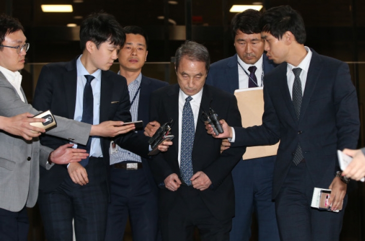 Former chief of Oxy Korea indicted in toxic sterilizer probe