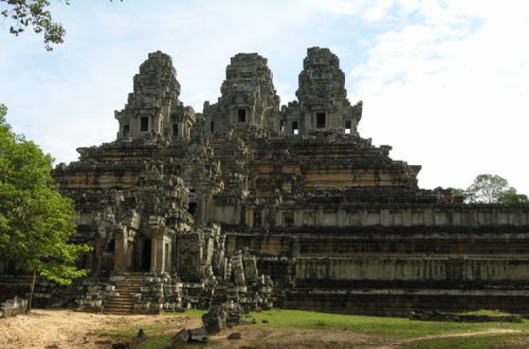 Ancient urban networks around Angkor Wat discovered