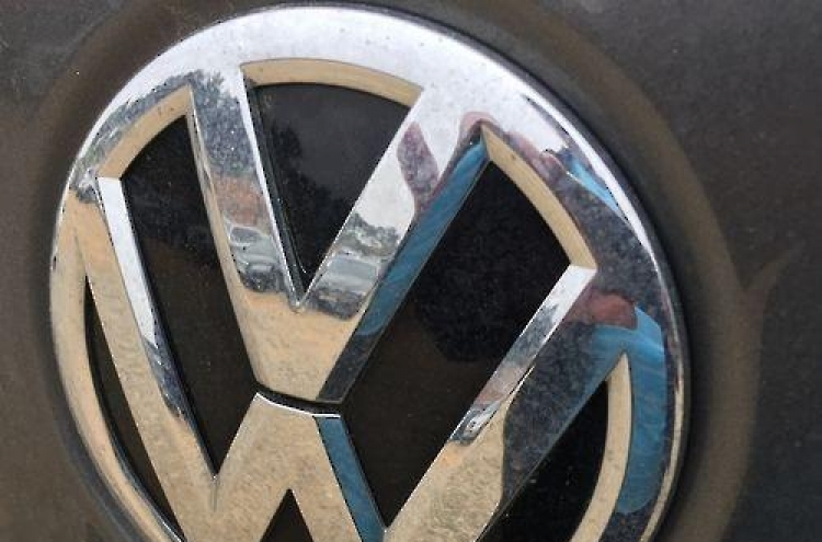 Prosecutors to summon former chief of Volkswagen Korea again