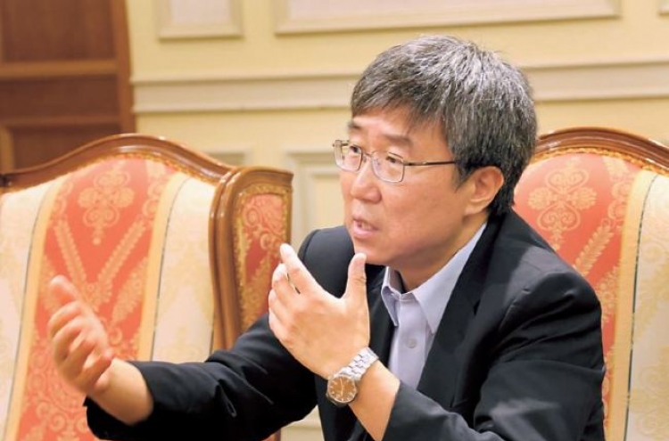 Chang Ha-joon tells Korea to take a bet on future