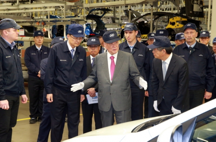 [Photo News] Hyundai Motor chairman Chung calls workers patriots